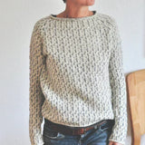 Victoria | Suéter gris elegante con escote en U