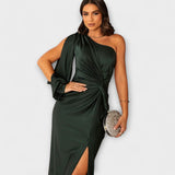 エリサ - 洗練されたエレガントドレス