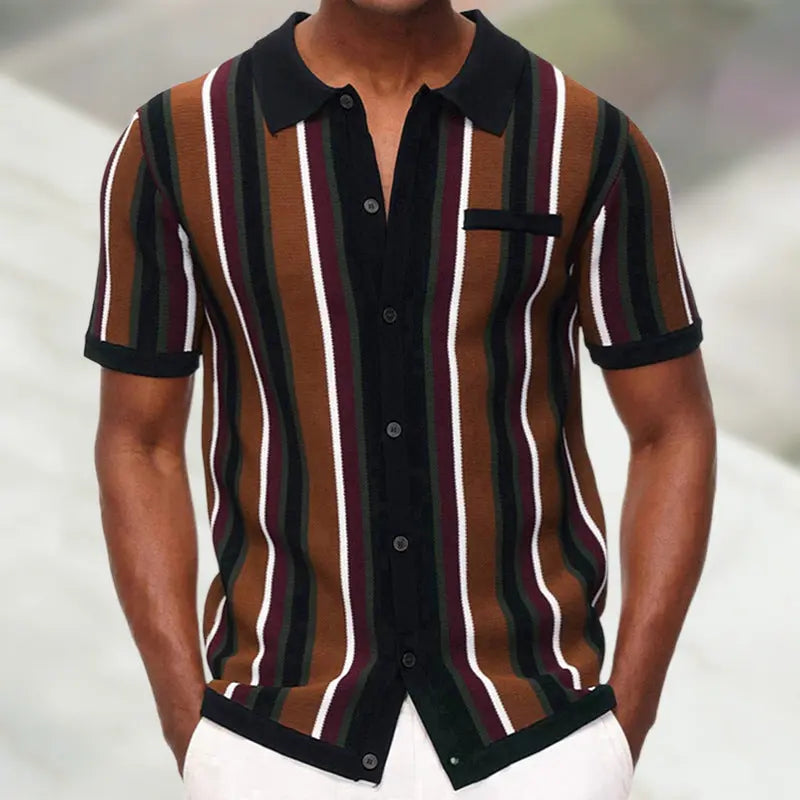 Polo con botones atemporal